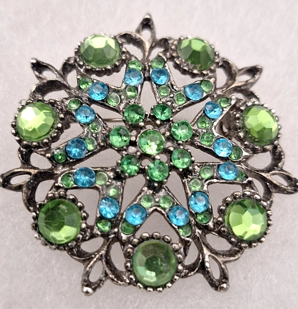 Vintage Green Blue Rhinestone Brooch Starburst Filigree Dopamine Jewelry Pin